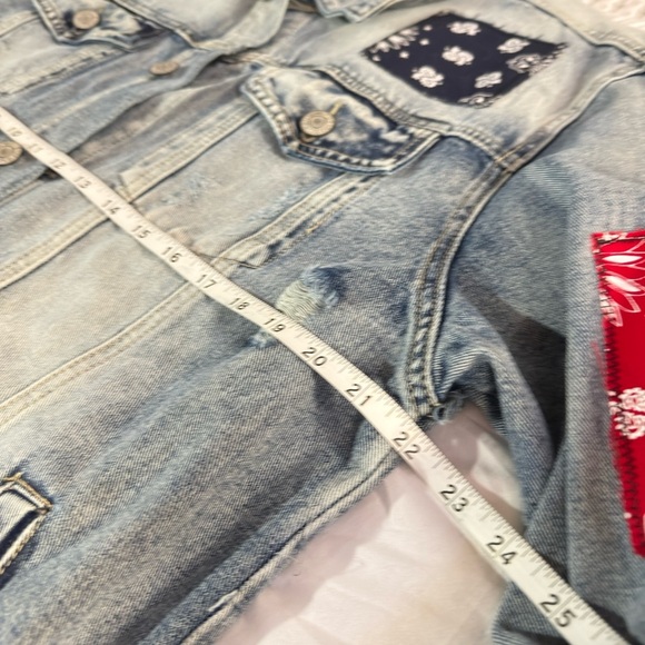 Victorious Unisex Denim Jacket with Bandana Patches - Picture 11 of 12
